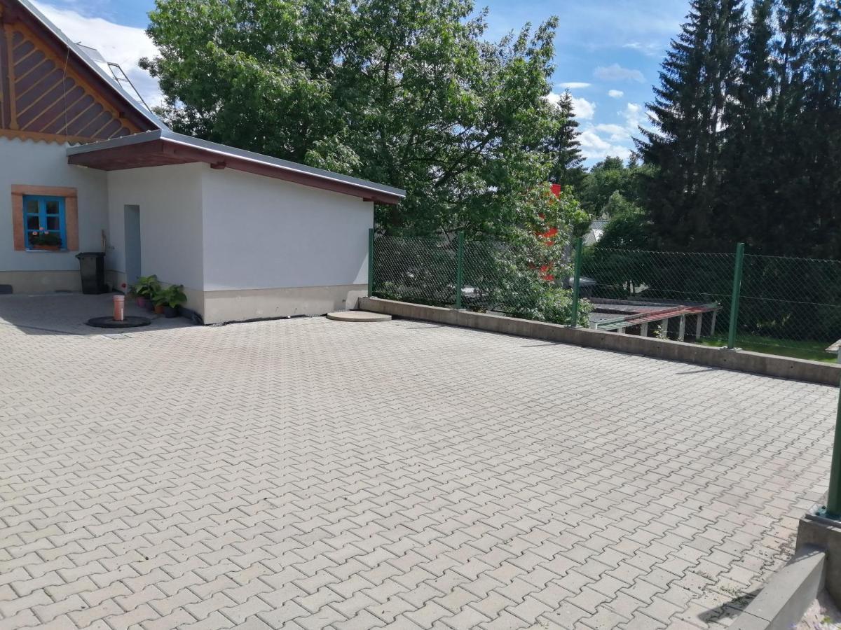 Apartmány stará škola Svoboda nad Úpou Esterno foto